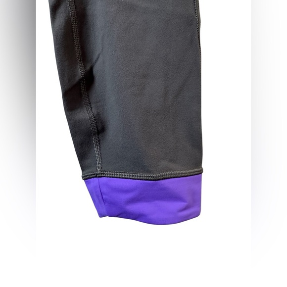 Lululemon Amped Crop Leggings Size 6 - Picture 3 of 8
